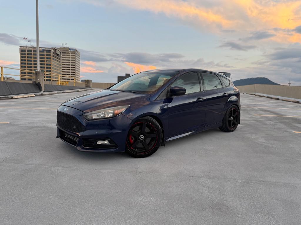 2017 Ford Focus ST