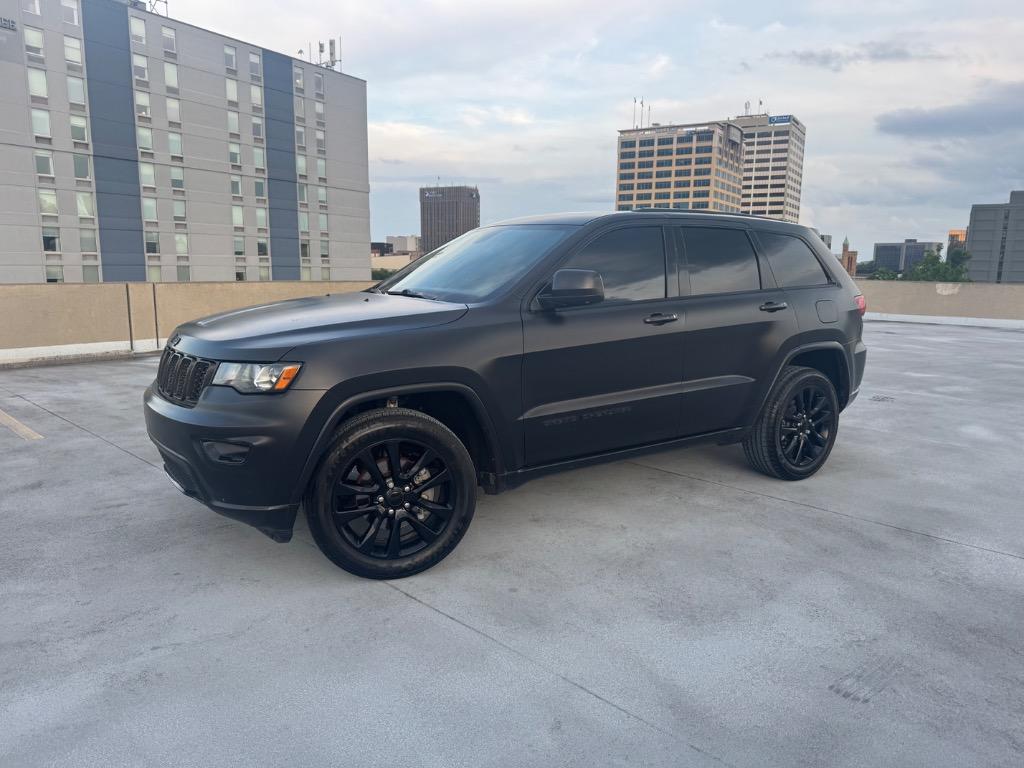 2019 Jeep Grand Cherokee Altitude's photo