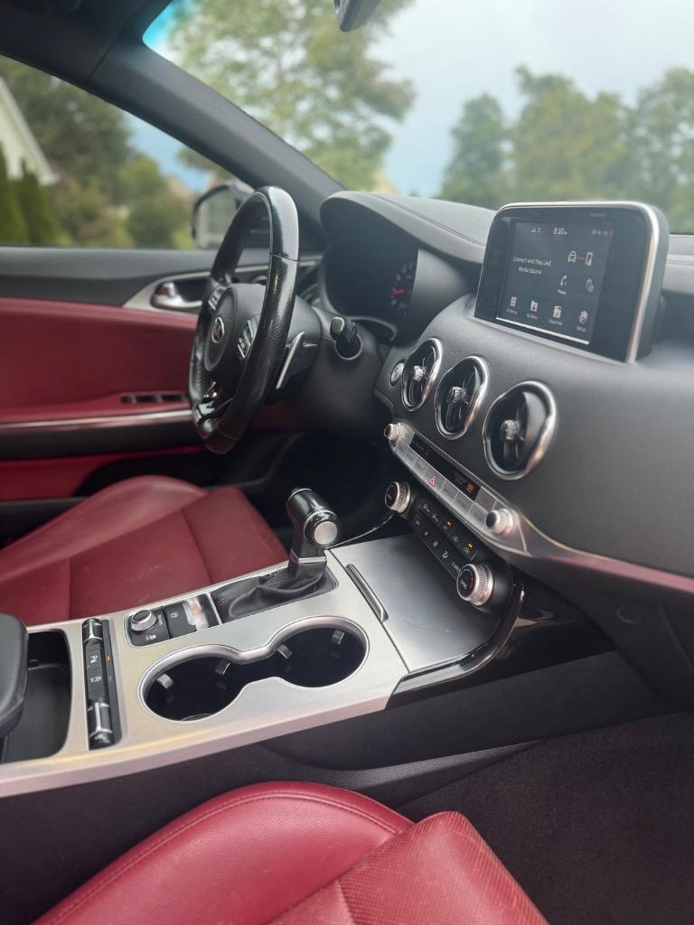 2019 Kia Stinger GT - Photo 20